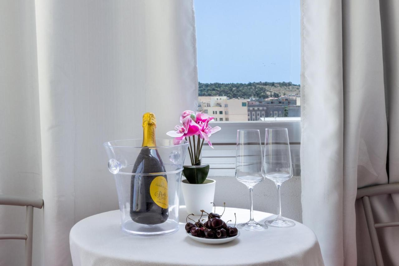 Bed And Breakfast Del Fiore Cagliari Ngoại thất bức ảnh