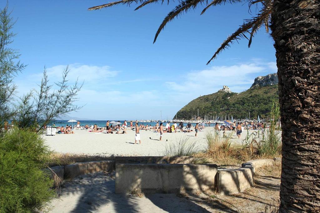 Bed And Breakfast Del Fiore Cagliari Ngoại thất bức ảnh